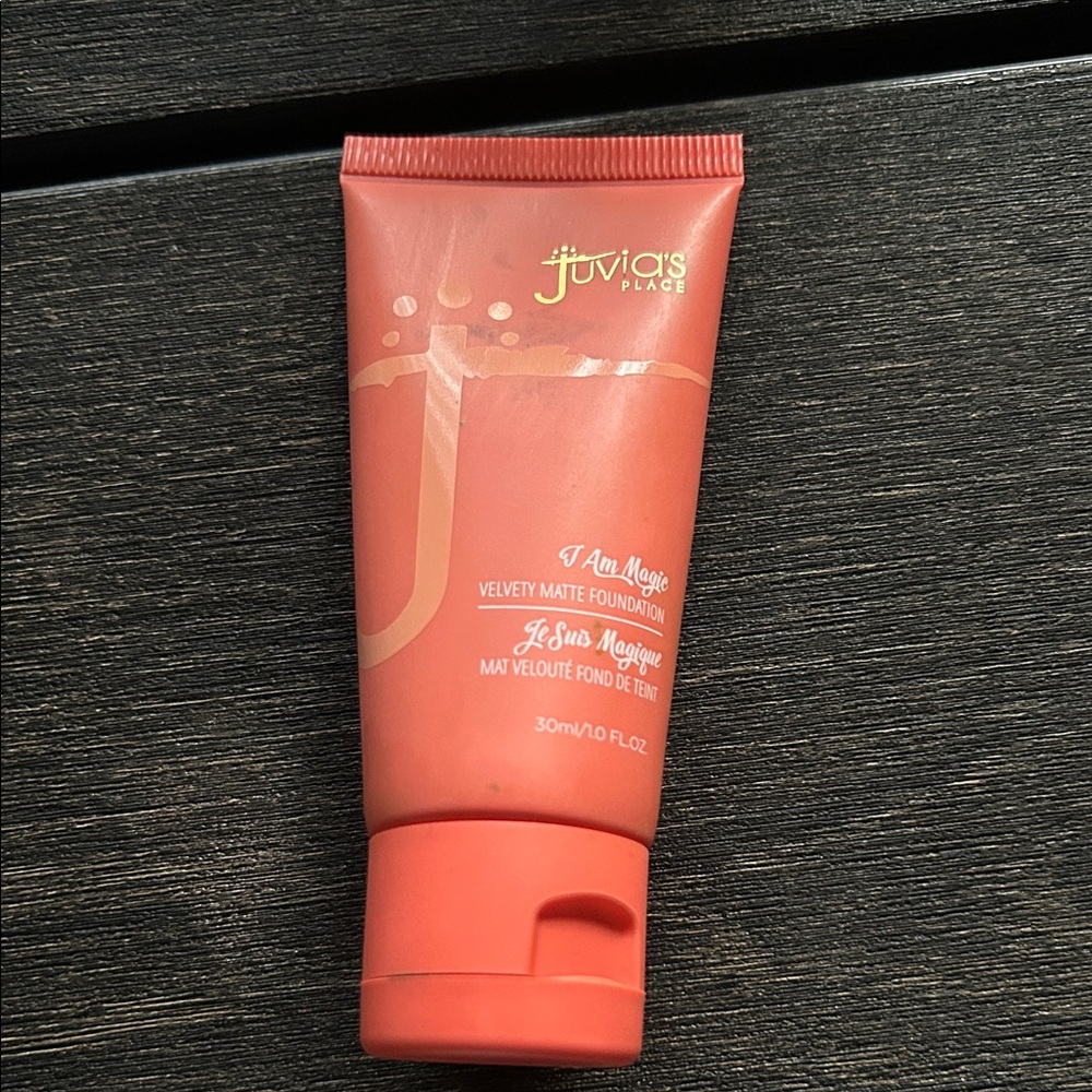 Juvia's Place Velvety Matte Foundation RIO 430